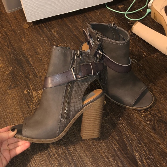 booties - Picture 3 of 3